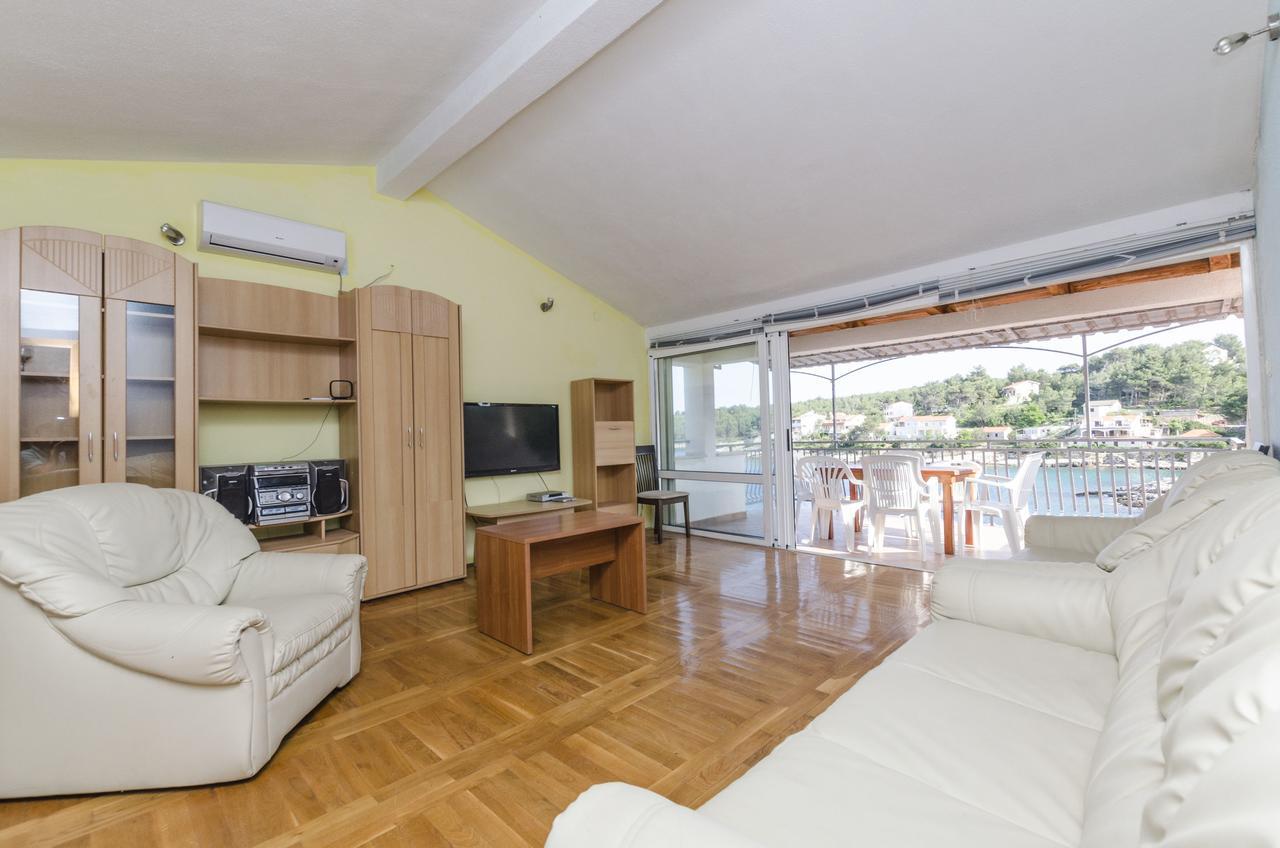 Apartment Ivo Vrboska