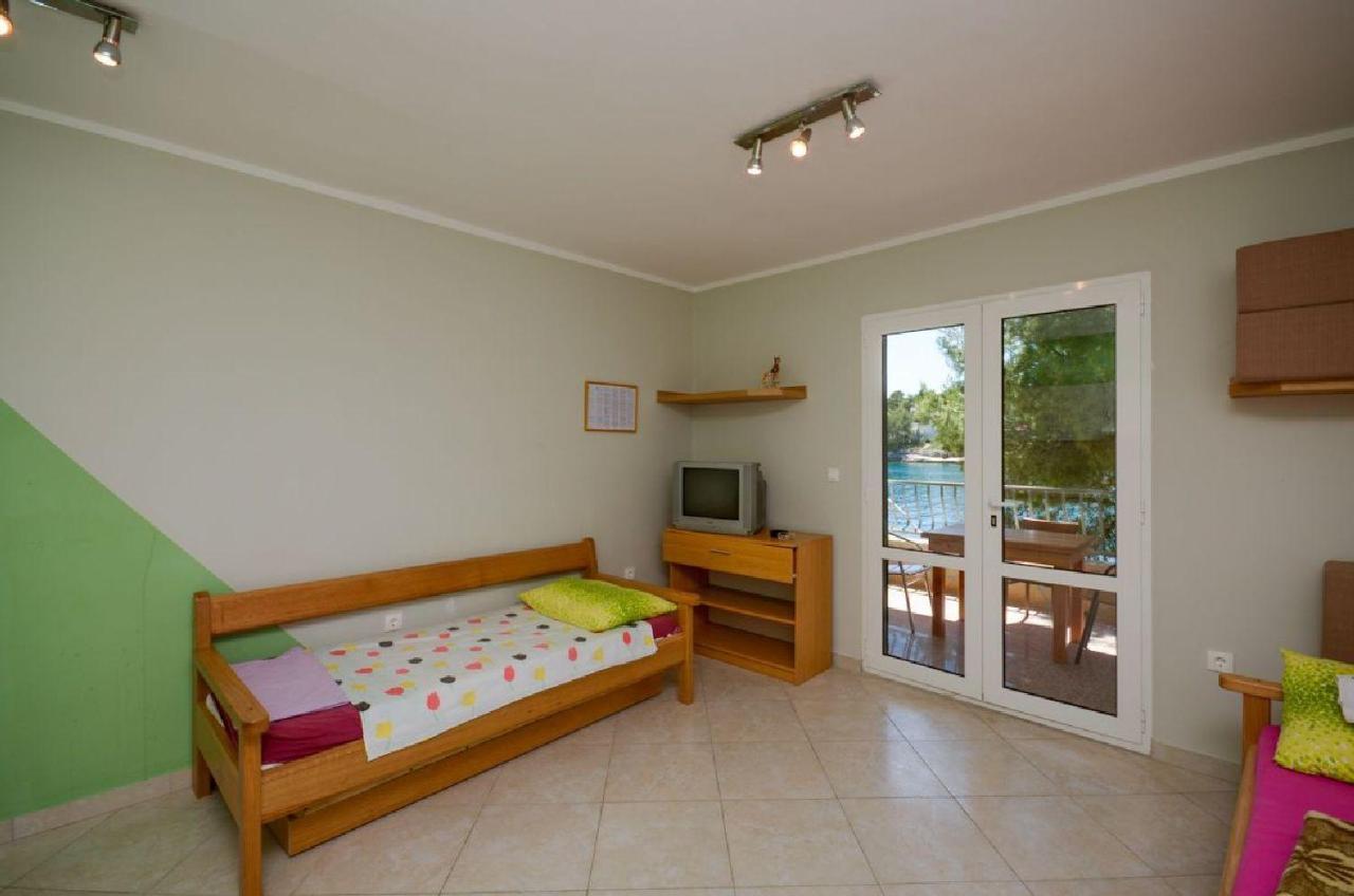 Apartment Ivo Vrboska